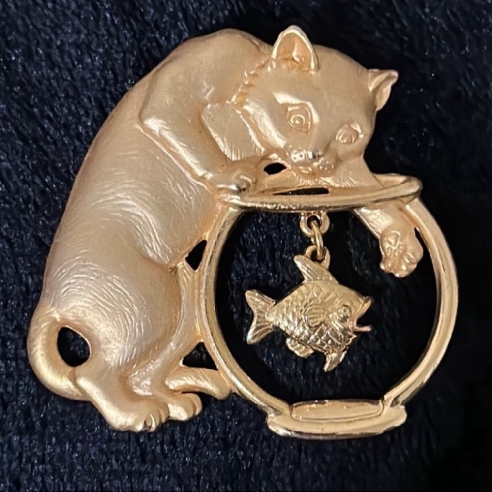 Vintage 1990's Jonette Jewelry Cat & Fishbowl Brooch